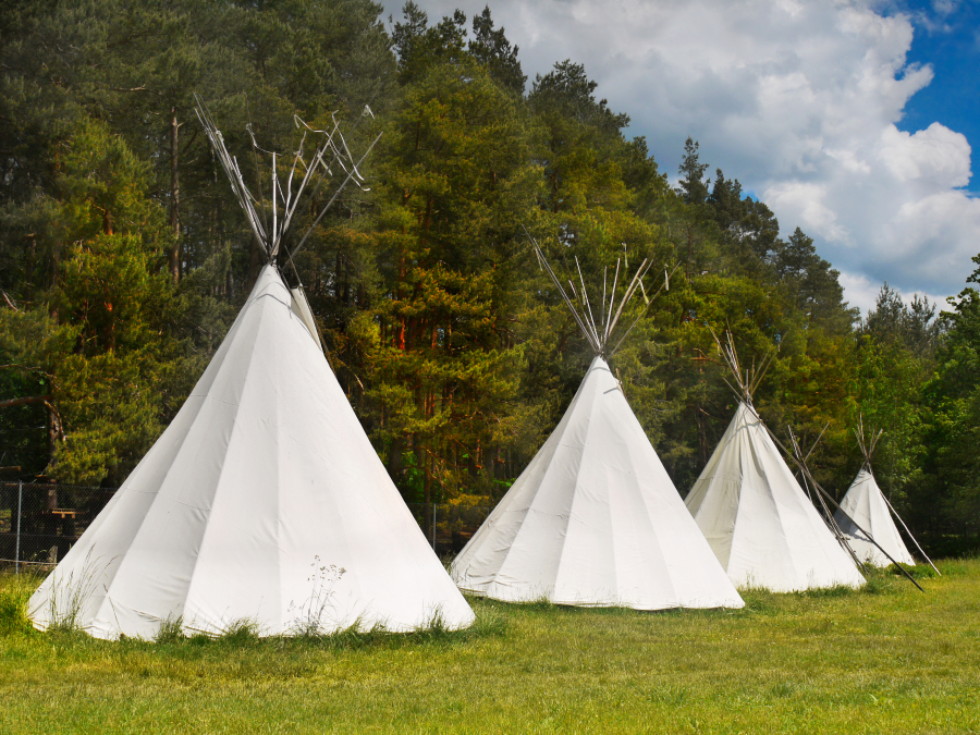 tipi camping insolite Auvergne